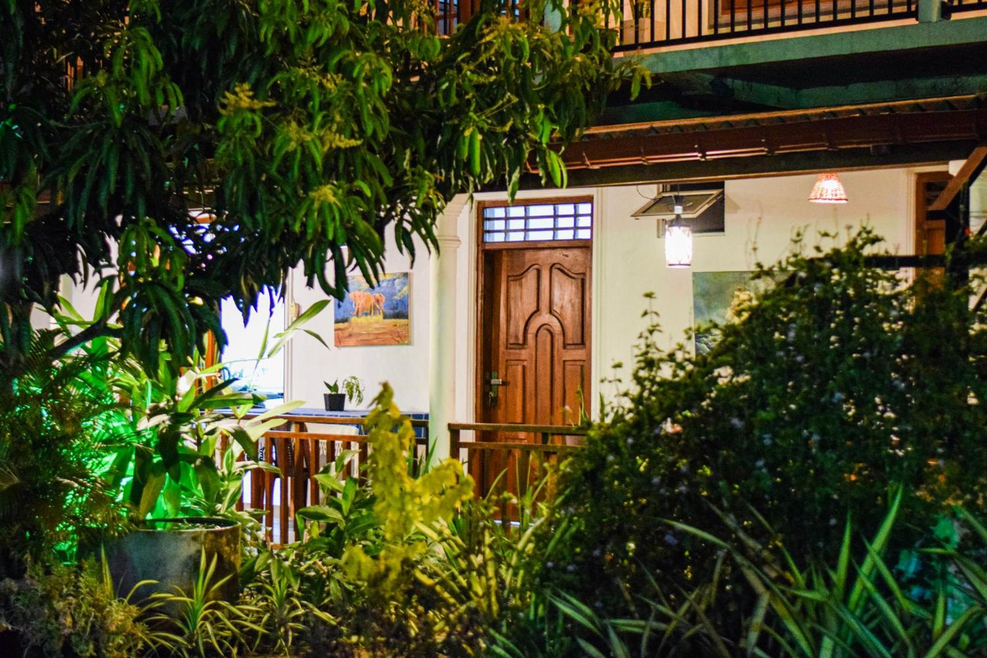 The Emerald Guest House & Villa Unawatuna Exterior foto